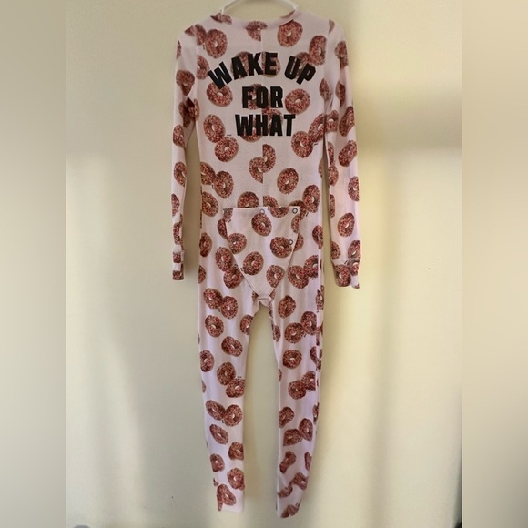 PINK Victoria's Secret Donut Print Pajama Set - Picture 6 of 11